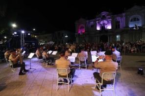 Sábado teve banda da AD/3 e Presépio Vivo no Encanto de Natal em Cruz Alta