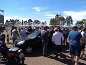 Caminhoneiros reivindicam valores do frete  em Cruz Alta