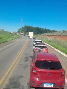 Colisão bloqueia BR-285 entre Carazinho e Passo Fundo