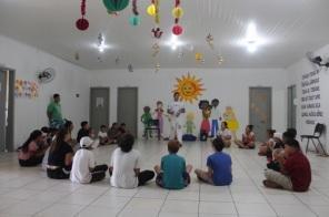 BRINCANDO NAS FÉRIAS COM OS CRAS: Encerramentos será com festa na sexta