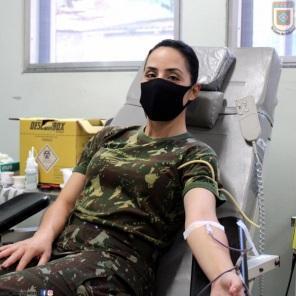 Comandante e militares da EASA doam sangue na campanha 