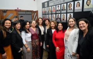 Câmara de Cruz Alta inaugura galeria em homenagem às vereadoras