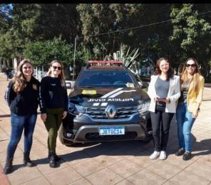 DEAM da Polícia Civil e Procuradoria da Mulher da Cãmara realizaram atividade
