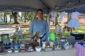 FEIRA DE ARTESANATO> Hoje artesãs estarão na Praça General Firmino até às 17h