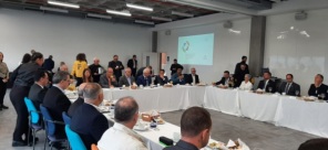 Reitor da Unicruz Fábio Dal Soto participa de reunião com deputados na capital