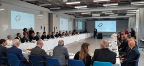 Reitor da Unicruz Fábio Dal Soto participa de reunião com deputados na capital