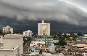 Ciclone extratropical coloca o RS em alerta para vendavais e temporais
