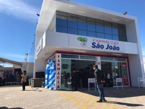 Rede de Farmácias São João inaugura nova super loja em Cruz Alta