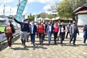 Em visita à Expointer, Mourão comemora retorno do público ao parque