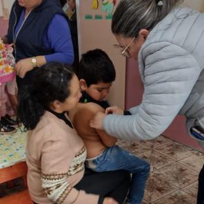 Vacinação contra a poliomielite e multi vacinação agora também nas escolas