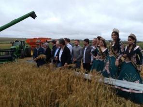 Lançada em evento em Cruz Alta a Colheita do Trigo no RS