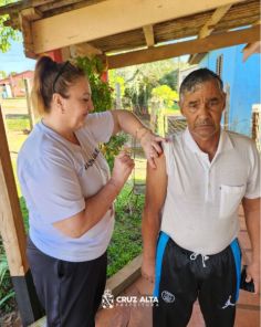 170 DOSES APLICADAS> Vacinação de casa em casa foi realizada no sábado