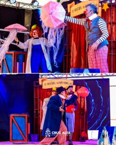 FEIRA DO LIVRO> As aventuras do Avião Vermelho foi uma das atrações da quinta