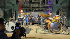 UM ENCANTO DE NATAL> abertura lota a Praça Erico Verissimo na noite da quinta