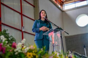 Adriane Perin assume presidência da Famurs