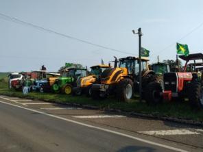 Carreata e manifestações em prol do Governo Bolsonaro em Cruz alta