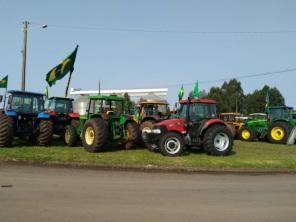 Carreata e manifestações em prol do Governo Bolsonaro em Cruz alta