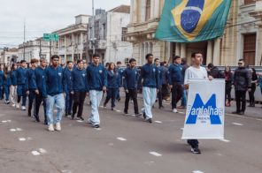 Desfile de 7 de Setembro reúne 5 mil pessoas em Cruz Alta