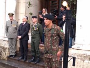 Exército desfilou em Cruz Alta neste 7 de setembro