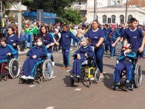Confira algumas imagens do Desfile de Sete de Setembro em Cruz Alta 