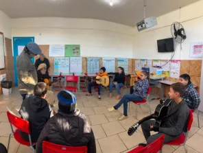 Projeto Coxilha Vai à Escola reúne estudantes em oficinas de música e poesia