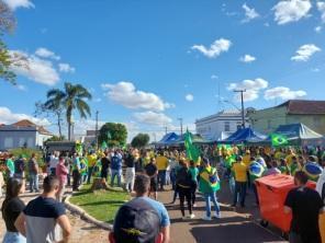Segunda feira começa com manifestações populares em Cruz Alta 