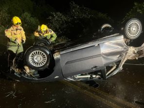 Veículo capota e é atingido por outro próximo a ponte do Pulador em Ibirubá 