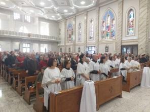 Católicos Cruz-Altenses celebraram o dia de Corpus Christi com procissão