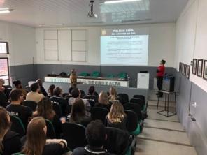 Policiais da academia de Polícia Civil da Capital ministram curso em Cruz Alta