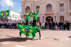 Milhares de pessoas acompanham Desfile de 7 de Setembro em Cruz Alta