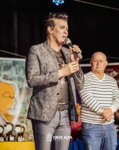 4º FESTEATRO> O talento das crianças Cruzaltenses no palco da Casa de Cultura