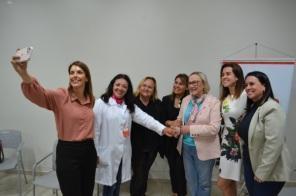 Secretária da Saúde, Arita Bergmann, visita Hospital São Vicente de Paulo