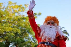 Descida da Pinheiro , o desfile de Natal, encanta na sua primeira apresentação