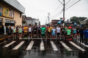 COM CHUVA> 4ª Rustica Lutimar Paes reune mais de 200 atletas no sábado