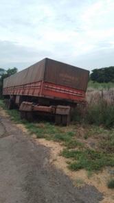 Carreta sai da pista na BR-158 entre Júlio de Castilhos e Tupanciretã