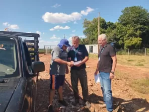 Prefeitura realiza ação de orientação no Eco Ponto da Parada Benito