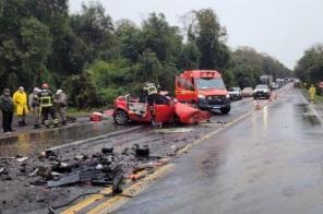 Duas pessoas morrem em acidente na BR-386 em Mormaço 