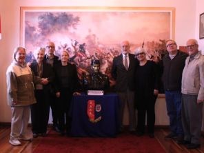 EASA inaugura busto em homenagem a seu Patrono Tadeu Cerski