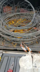 Vistoria retira fios que poderiam oferecer riscos aos romeiros em Cruz Alta