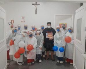 Quatro pacientes recuperados da Covid-19 receberam alta hospitalar no HSVP