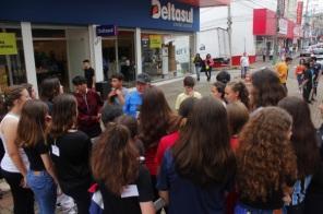 26ª FEIRA DO LIVRO: Caminhos de Erico reuniu muitos estudantes 
