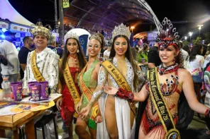 Cruz Alta prestigia o Carnaval de Uruguaiana