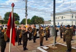 Busto do General Osório é restaurado na Praça da Bandeira