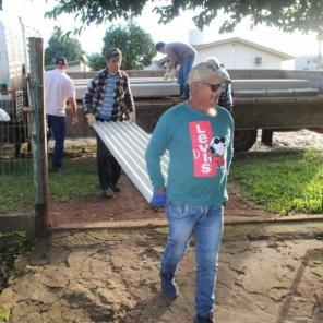 TEMPORAL>Prefeitura distribuiu 460 telhas para famílias atingidas em Cruz Alta