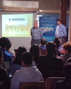 TROPEIRISMO > Programação será nesta segunda na Escola Alberto Pasqualini