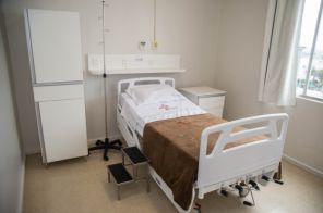 Hospital São Vicente de Paulo reinaugura onze leitos da Unidade de Internação