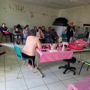 ESF Toríbio Verissimo realizou atividades do Outubro Rosa 
