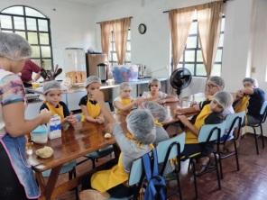 PEJUÇARA: Aulas gratuitas de culinária são oferecidas para crianças no CEPIB