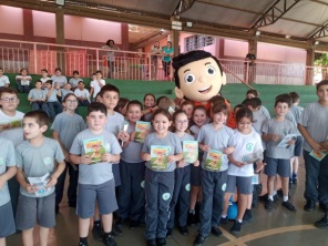 MENINO ERICO> Gibi chegou aos alunos do Arthur Moreira e Frederico Baiocchi