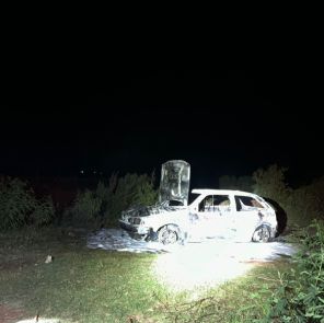 Incêndio destrói veículo na rodovia entre Cruz Alta e Benjamin Nott